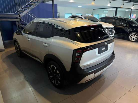 NISSAN-KICKS-2025
