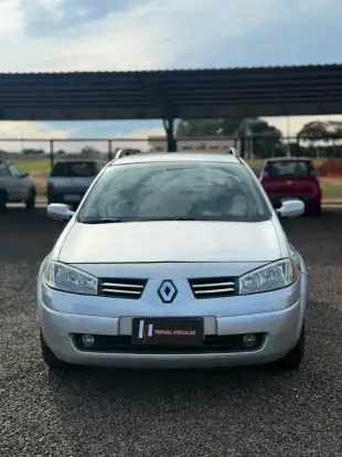 NISSAN-LIVINA-2012