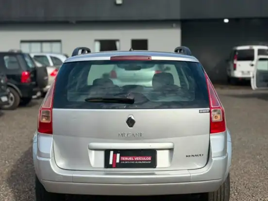 NISSAN-LIVINA-1.6 16V FLEX 4P MANUAL NISSAN-LIVINA-2012