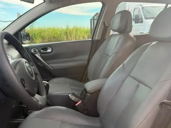 NISSAN-LIVINA-1.6 16V FLEX 4P MANUAL NISSAN-LIVINA-2012