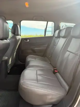 NISSAN-LIVINA-2012
