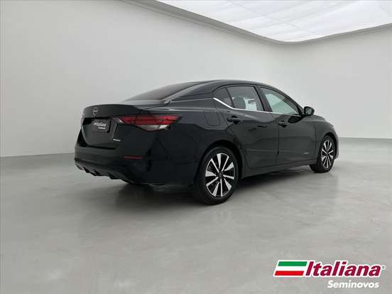 NISSAN-SENTRA-2024