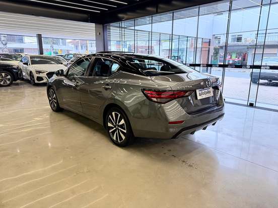 NISSAN-SENTRA-2023