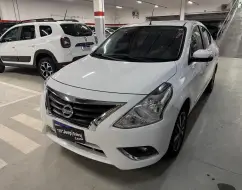 NISSAN VERSA 1.6 16V FLEXSTART UNIQUE 4P XTRONIC NISSAN VERSA 1.6 16V FLEXSTART UNIQUE 4P XTRONIC