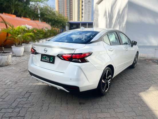 NISSAN-VERSA-2024
