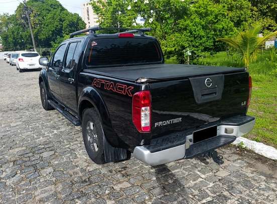 NISSAN-FRONTIER-2011