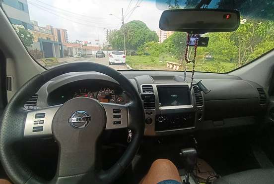 NISSAN-FRONTIER-2011