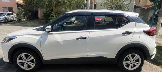 NISSAN-KICKS-2023