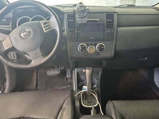 NISSAN-TIIDA-1.8 SL 16V FLEX 4P AUTOMÁTICO NISSAN-TIIDA-2010
