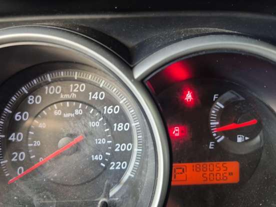 NISSAN-TIIDA-1.8 SL 16V FLEX 4P AUTOMÁTICO NISSAN-TIIDA-2010