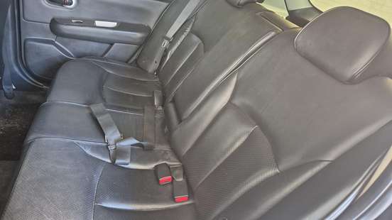 NISSAN-TIIDA-2010