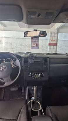 NISSAN-TIIDA-2010