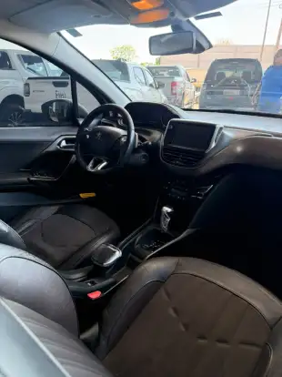 PEUGEOT-2008-2015