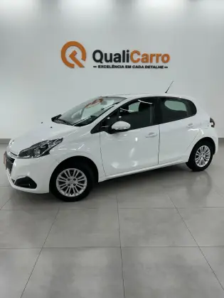 PEUGEOT 208 1.6 ACTIVE PACK 16V FLEX 4P AUTOMÁTICO