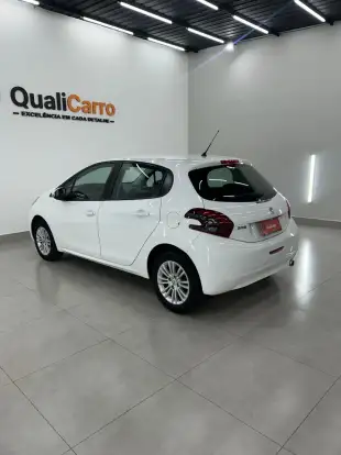 PEUGEOT-208-2018