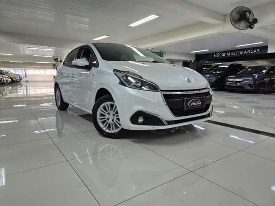 PEUGEOT-208-2017