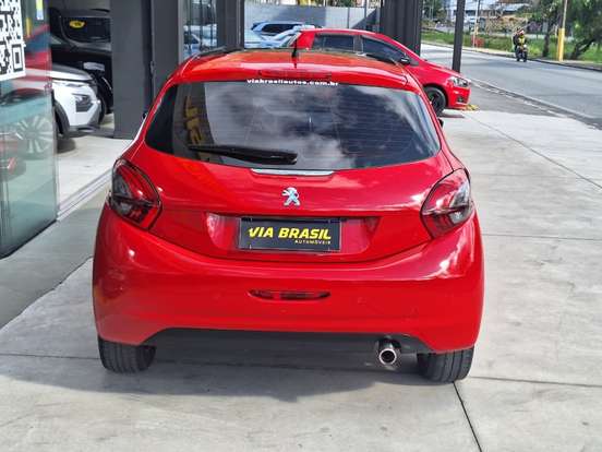 PEUGEOT-208-2016