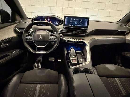 PEUGEOT-3008-2022