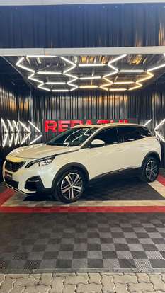 PEUGEOT-3008-2017