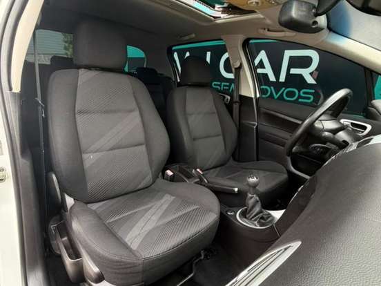 PEUGEOT-307-1.6 PRESENCE 16V FLEX 4P MANUAL PEUGEOT-307-2011