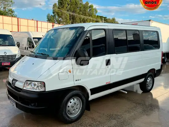 PEUGEOT-BOXER-2.3 HDI 330 PASSAGEIRO 16 LUGARES 8V DIESEL 3P MANUAL PEUGEOT-BOXER-2011