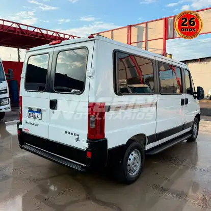 PEUGEOT-BOXER-2011