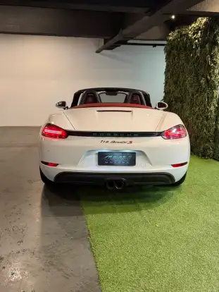 PORSCHE-718-2017