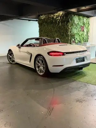 PORSCHE-718-2017