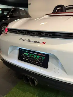 PORSCHE-718-2017