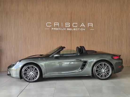 PORSCHE-718-2023