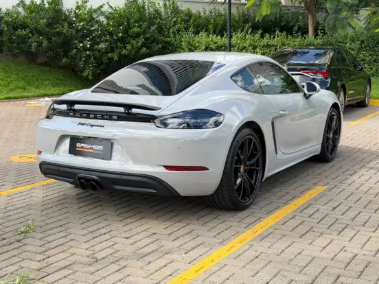 PORSCHE-718-2023