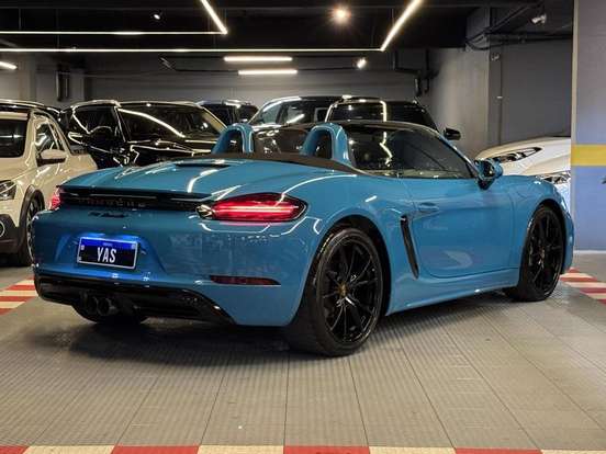 PORSCHE-718-2018