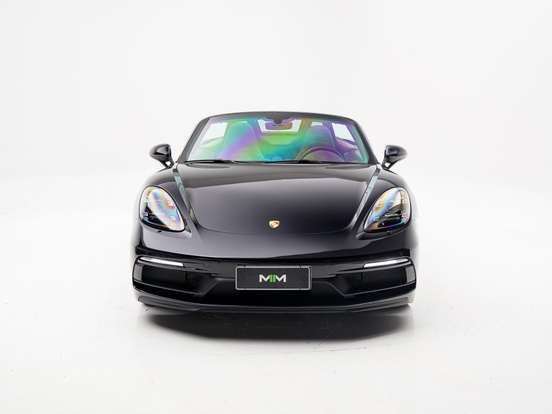 PORSCHE-718-2025