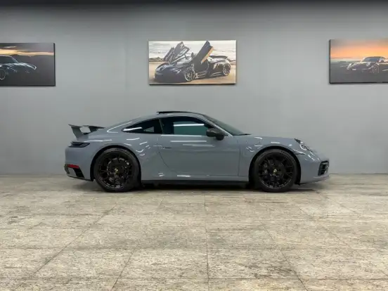 PORSCHE-911-2024