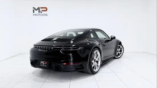 PORSCHE-911-2024