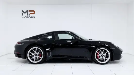 PORSCHE-911-2024