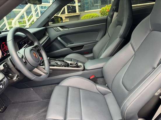 PORSCHE-911-2025