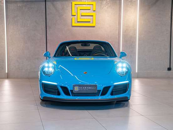 PORSCHE-911-2019