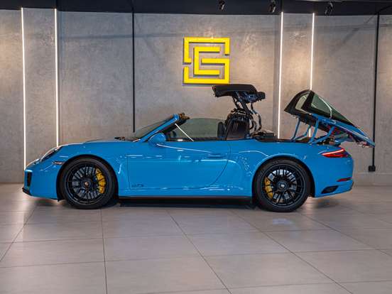 PORSCHE-911-2019