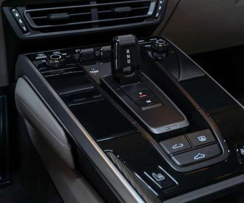 PORSCHE-911-2021