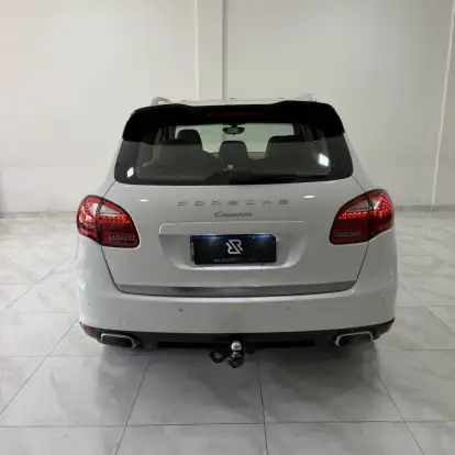 PORSCHE-CAYENNE-2013