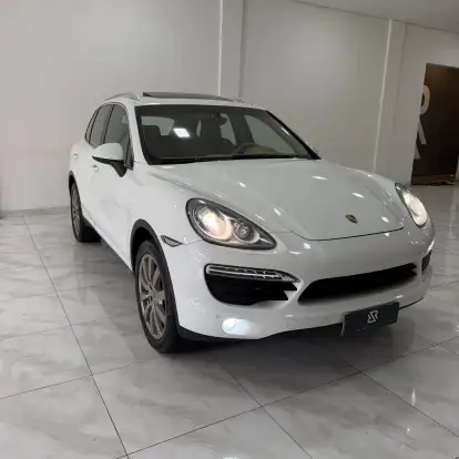 PORSCHE-CAYENNE-2013