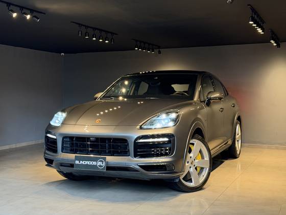 PORSCHE CAYENNE 3.0 V6 E-HYBRID COUPÉ AWD TIPTRONIC S