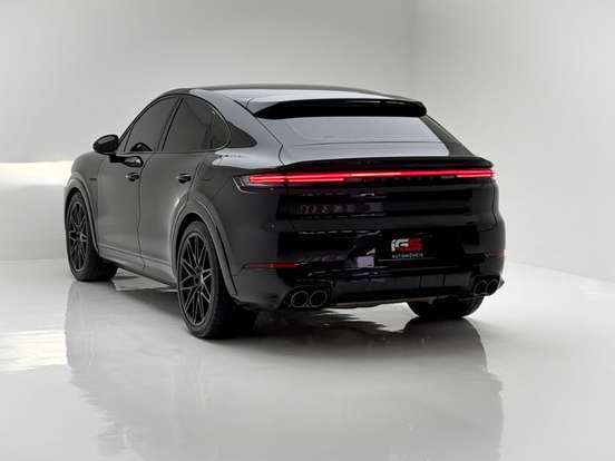 PORSCHE-CAYENNE-2025