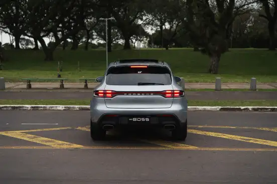 PORSCHE-MACAN-2024