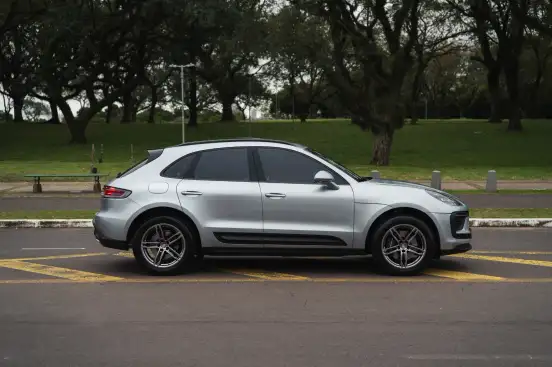 PORSCHE-MACAN-2024