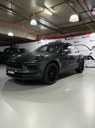 PORSCHE-MACAN-2023