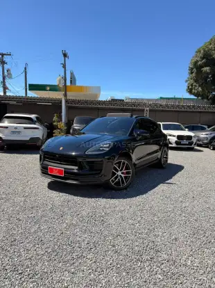 PORSCHE-MACAN-2022