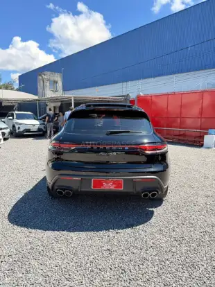 PORSCHE-MACAN-2022