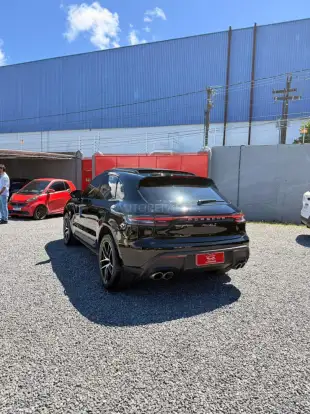 PORSCHE-MACAN-2022